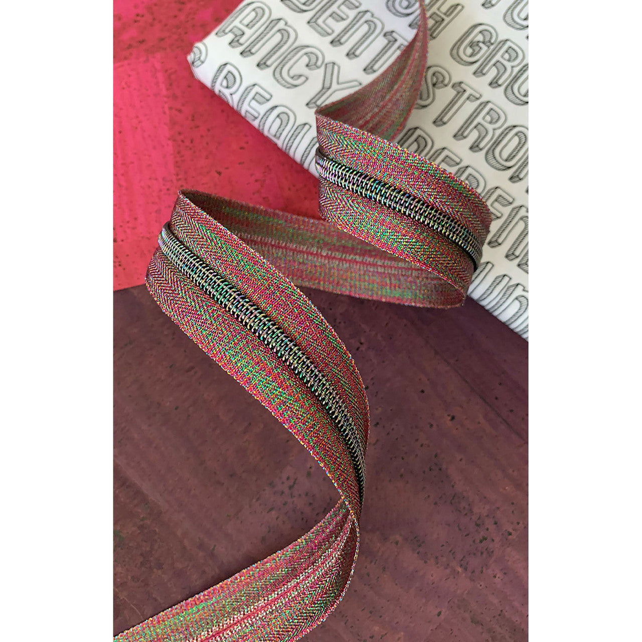 Colorful Zipper Tape with Iridescent Teeth