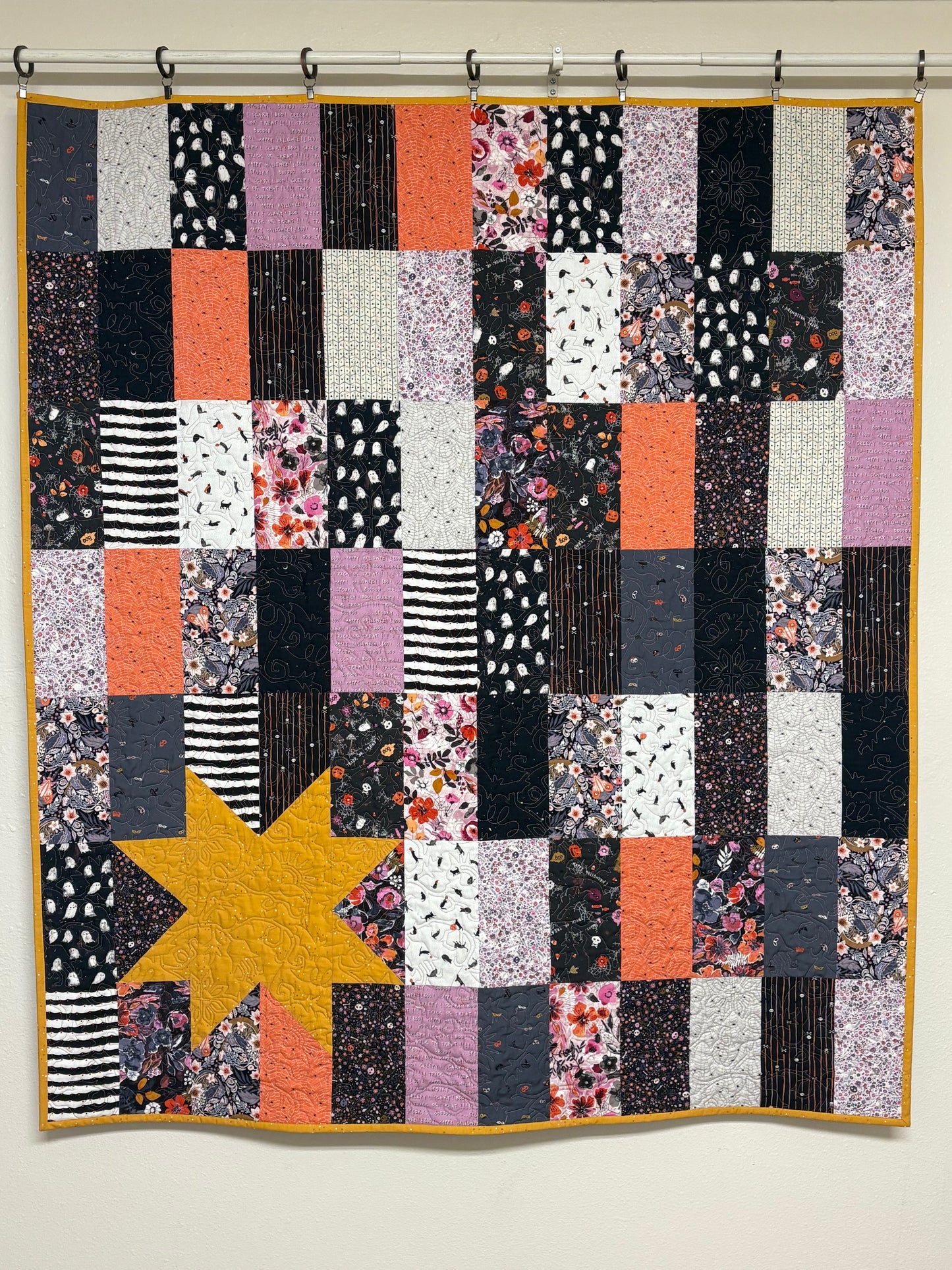 Scrappy Starry Eerie Quilt Kit